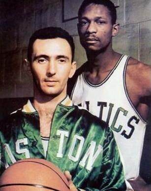 但他在比赛 但他在比赛