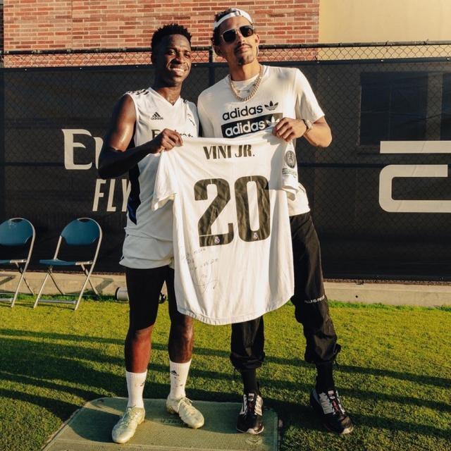 更在对比赛 更在对比赛